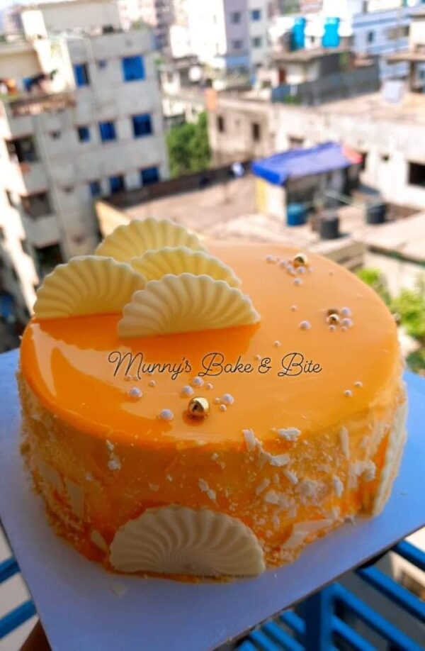 customized-vanilla-cake-mango-tango
